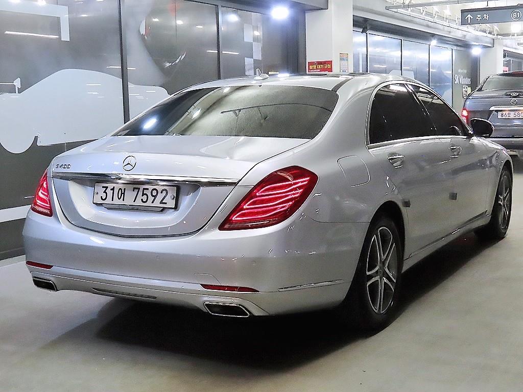 Mercedes Benz S Class - Vista 4
