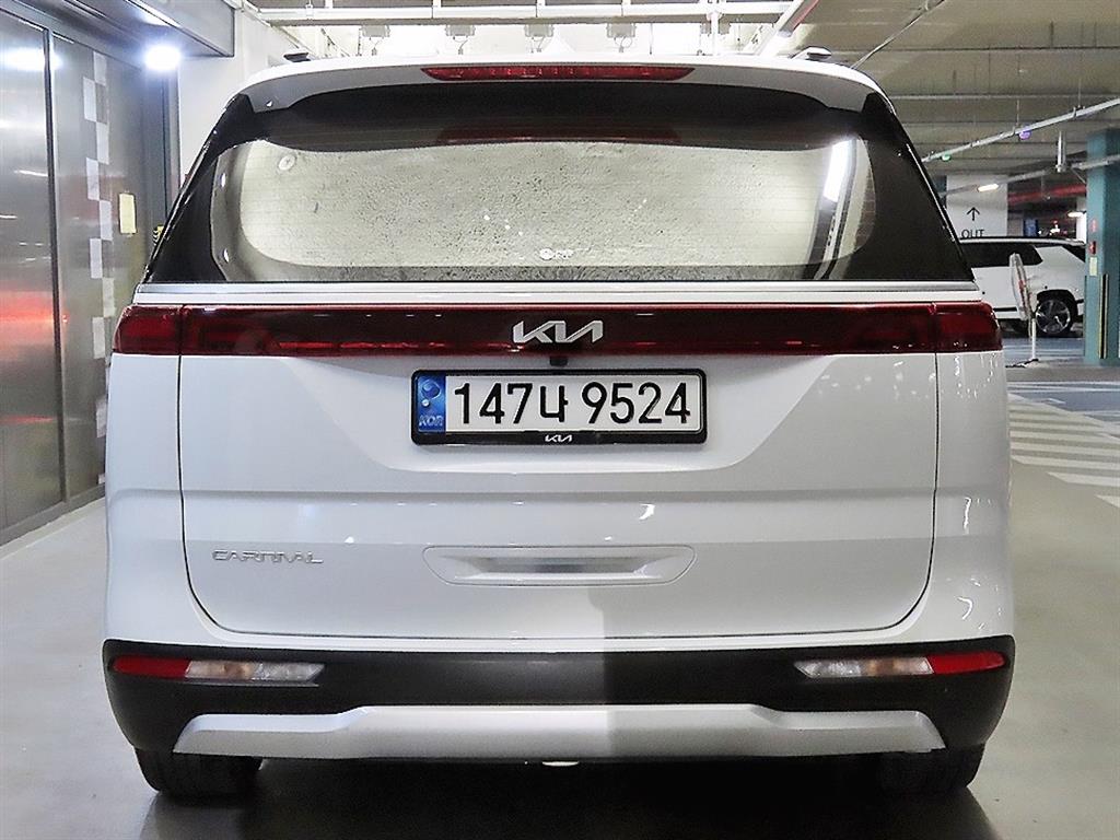 KIA Carnival - Vista 5