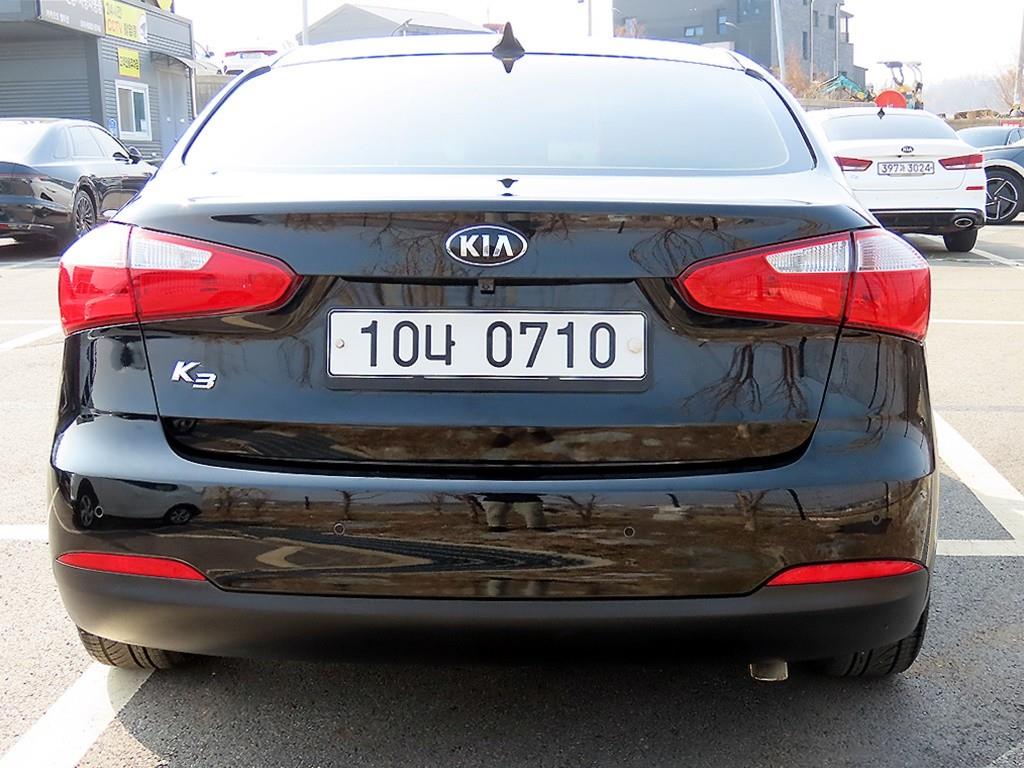 KIA K3 - Vista 4