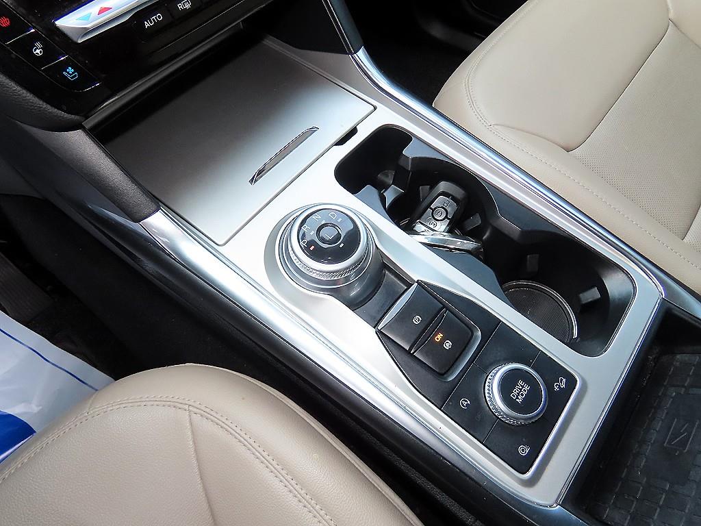 Ford Explorer - Vista 10