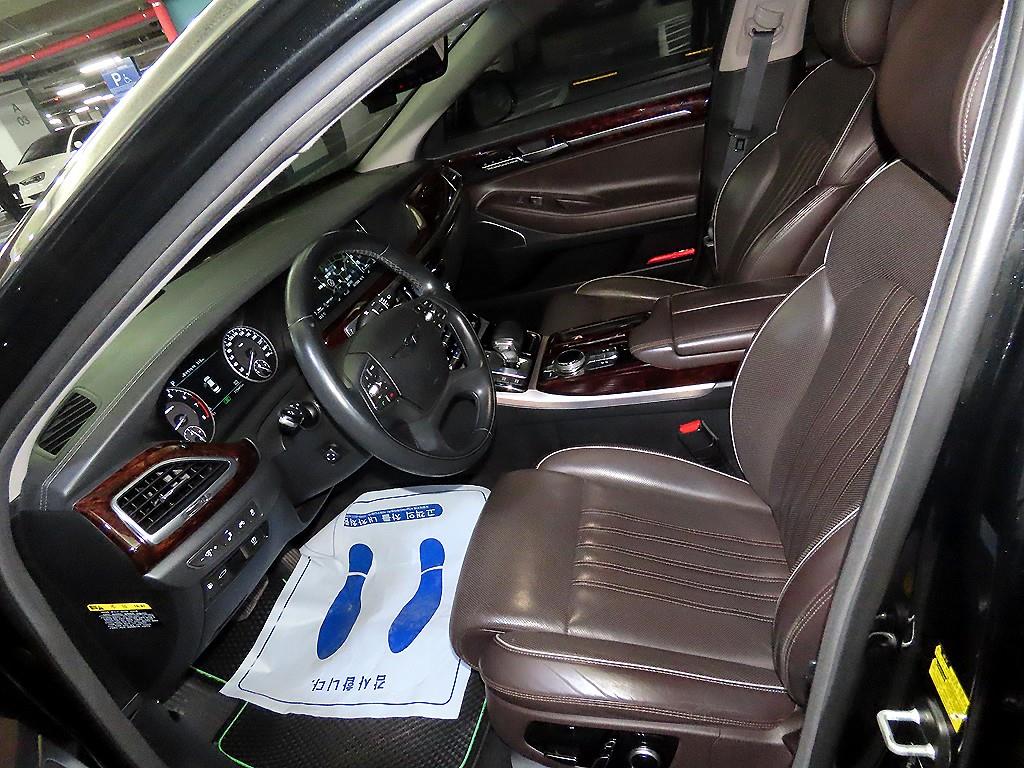 Genesis EQ900 - Vista 6