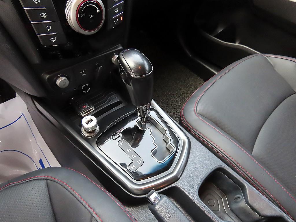 Ssangyong Tivoli - Vista 10