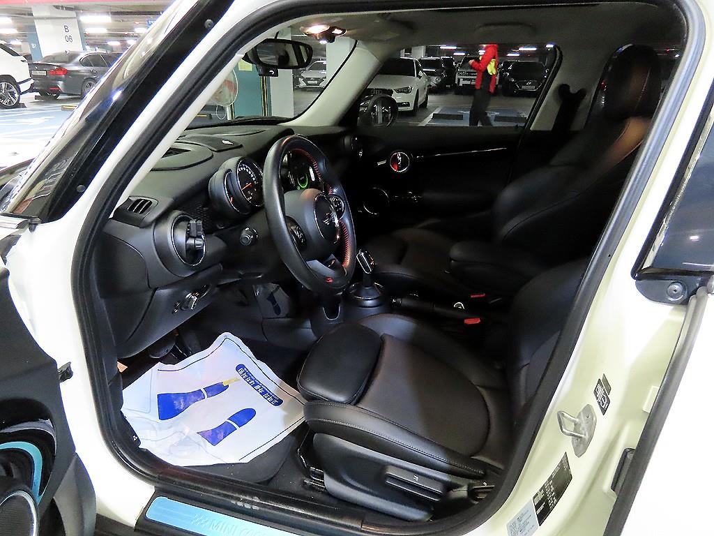 Mini Cooper - Vista 6