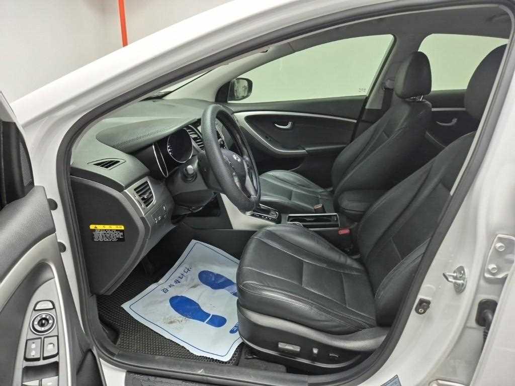 HYUNDAI i30 - Vista 11