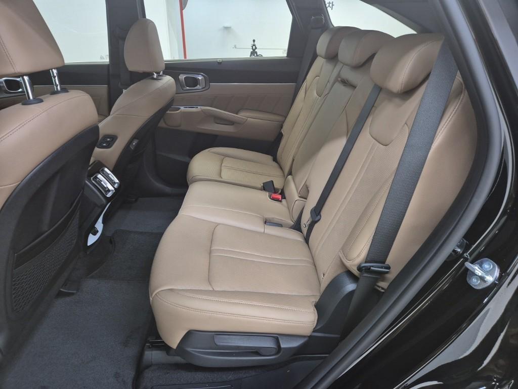 KIA Sorento - Vista 12
