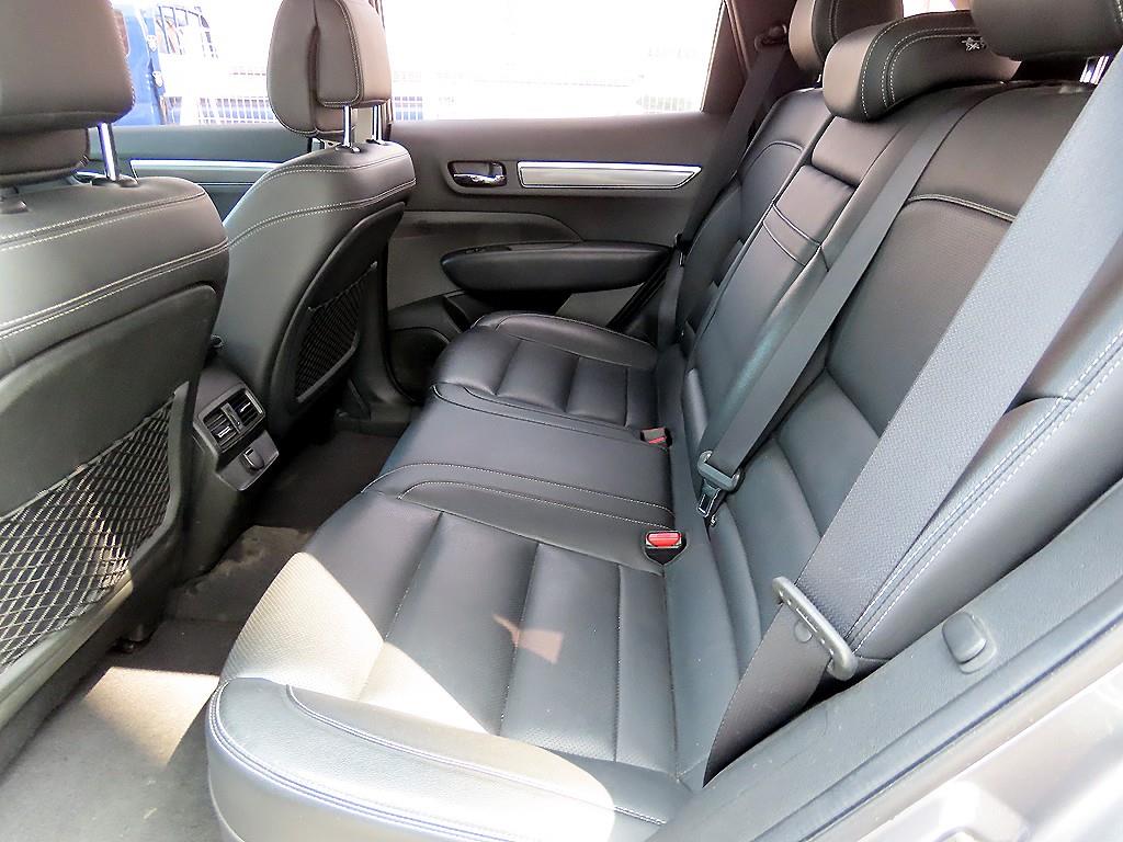 SAMSUNG QM6 - Vista 6