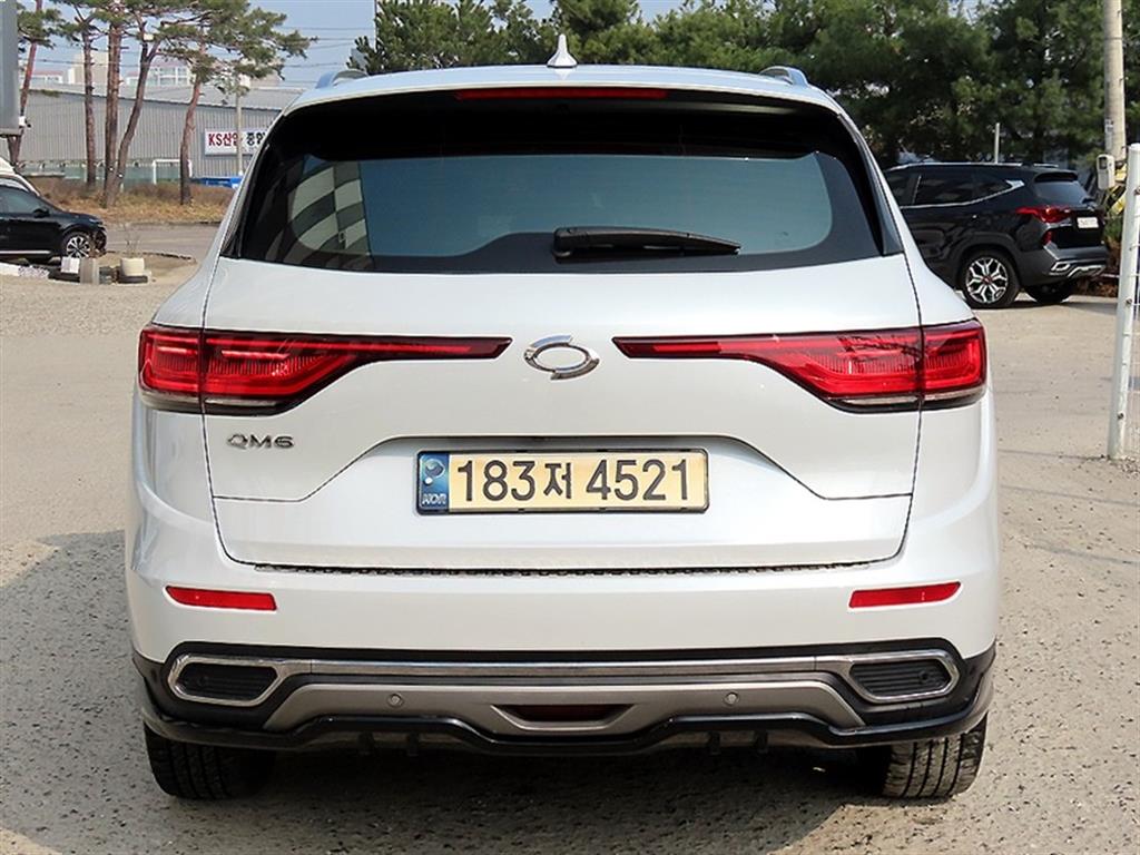 SAMSUNG QM6 - Vista 4