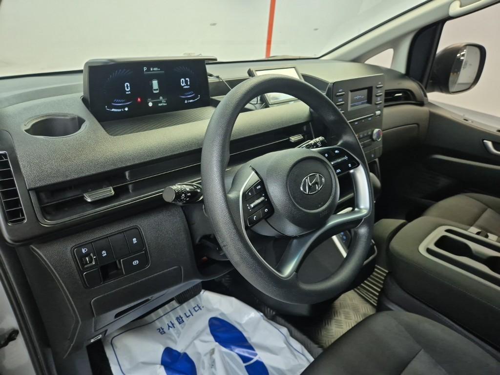 HYUNDAI Staria - Vista 7