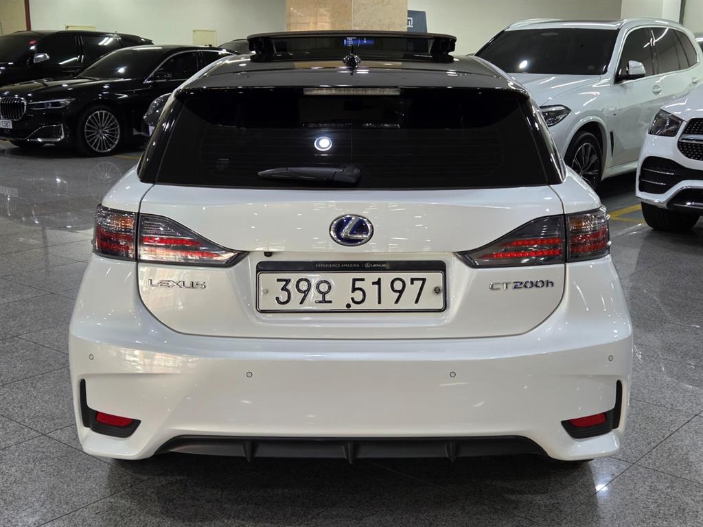 Lexus CT - Vista 4