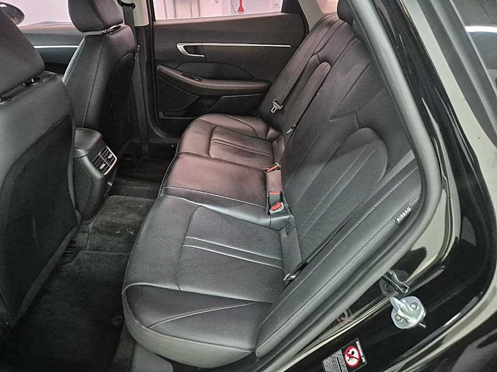 HYUNDAI Sonata - Vista 12