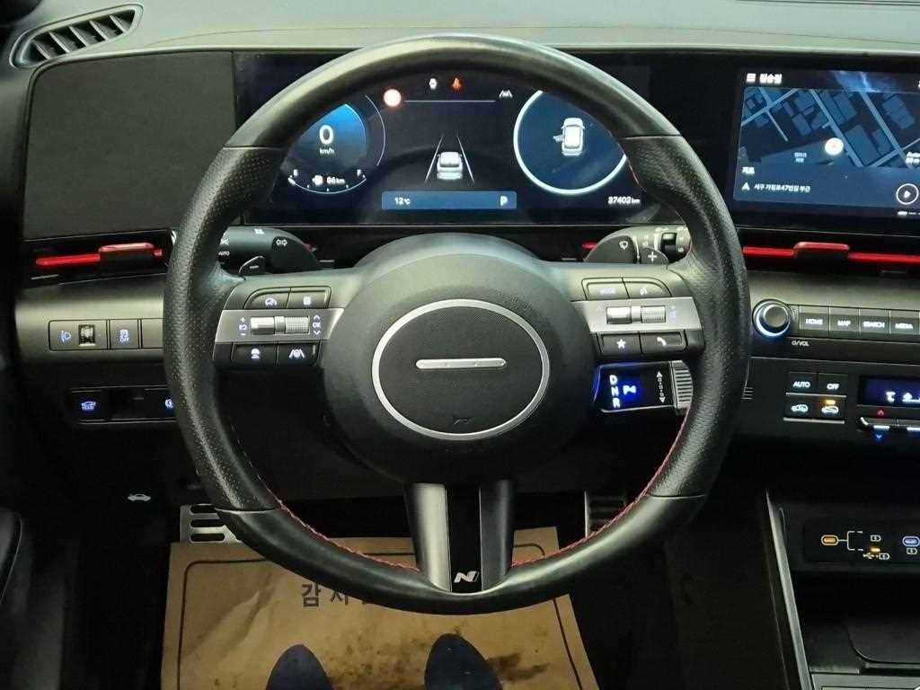 HYUNDAI Kona - Vista 9