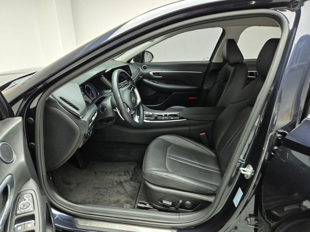 HYUNDAI Sonata - Vista 8