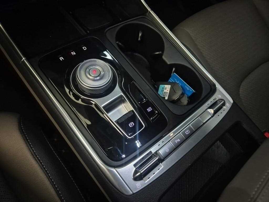 KIA Carnival - Vista 8