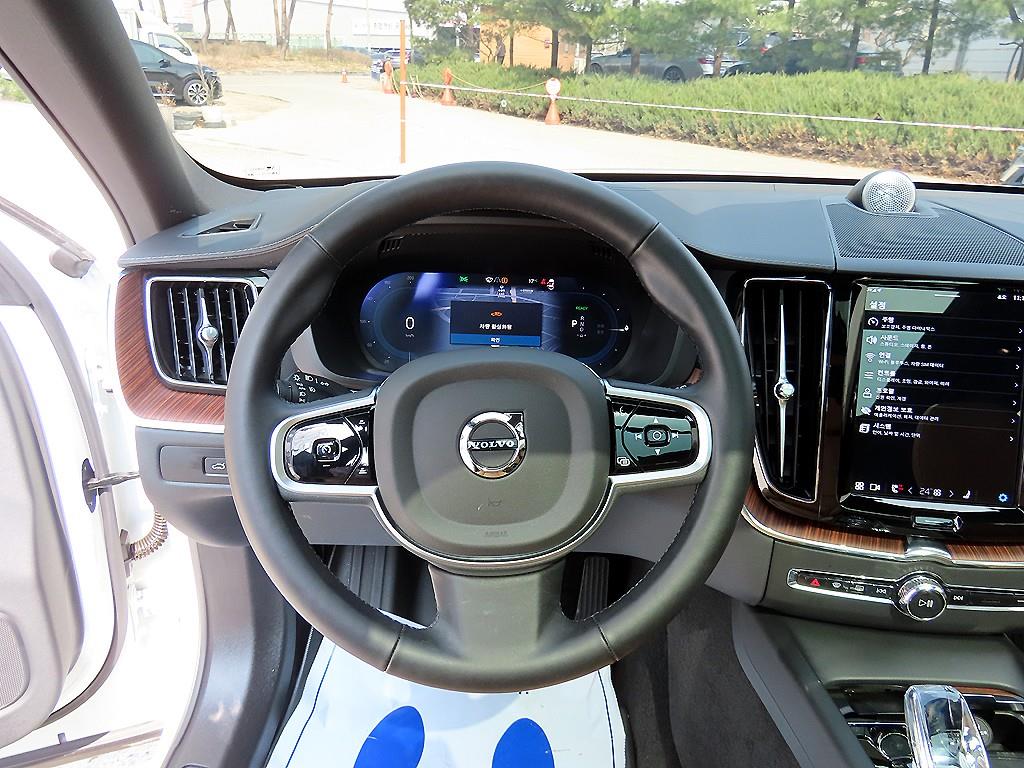 Volvo XC60 - Vista 8