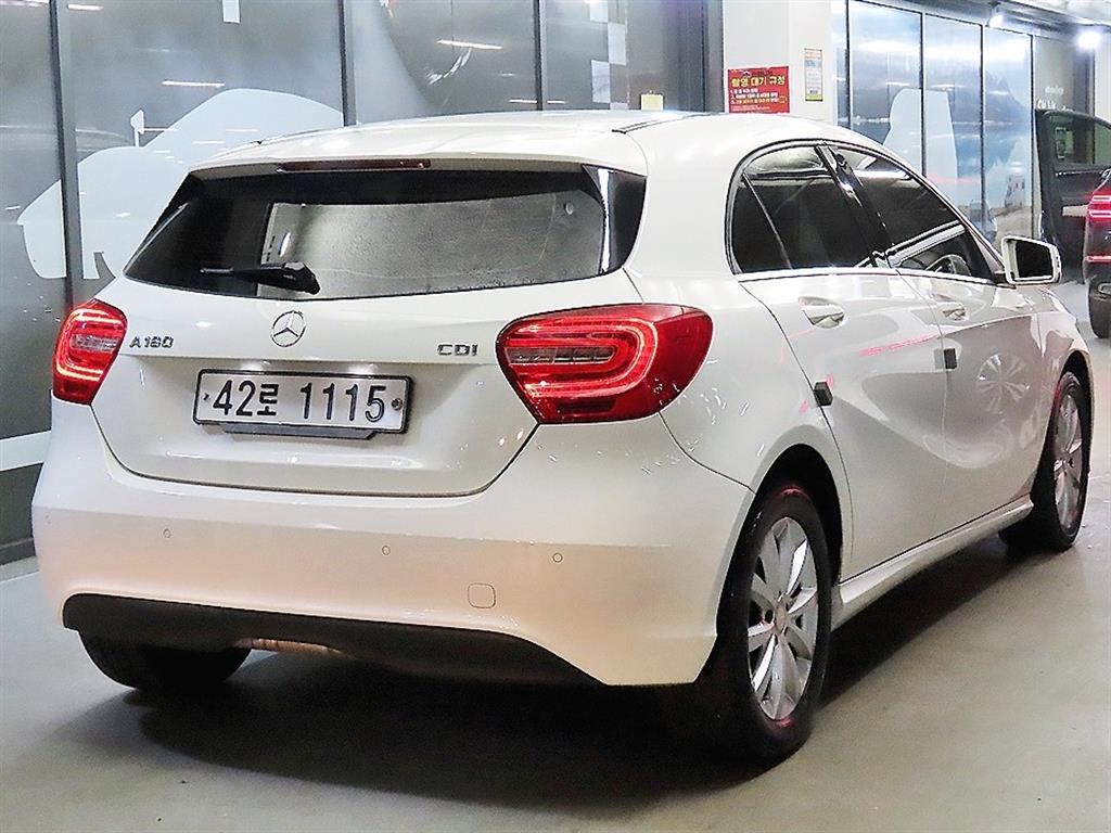 Mercedes Benz A Class - Vista 4