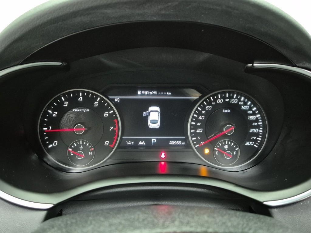 KIA Stinger - Vista 6