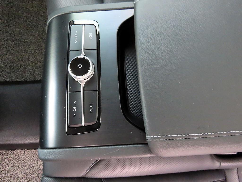 HYUNDAI Grandeur 2017 Negro - Importación desde Corea - HF Imports Iquique - Foto 18