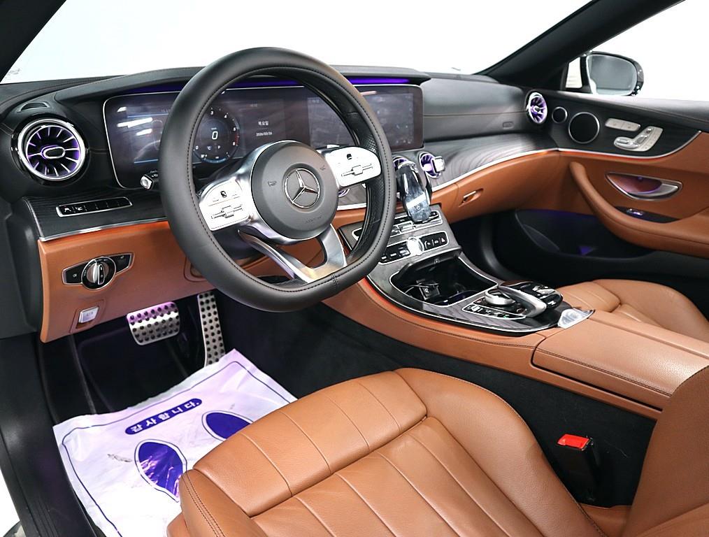 Mercedes Benz E class - Vista 7