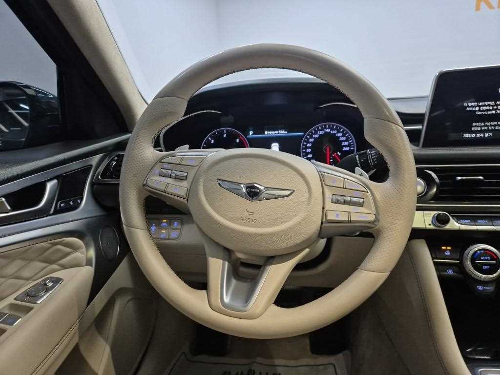 Genesis G70 - Vista 6
