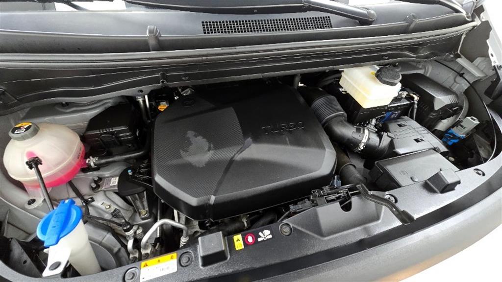 HYUNDAI Staria - Vista 6