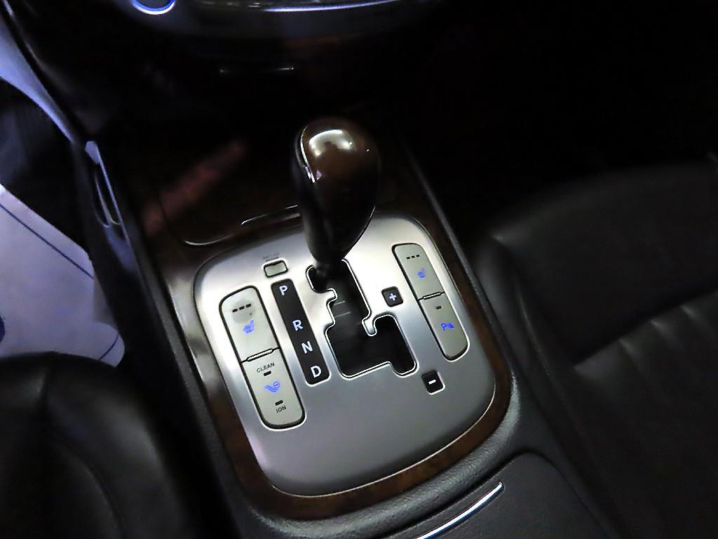 HYUNDAI Genesis - Vista 12