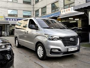 HYUNDAI Starex - Vista 4