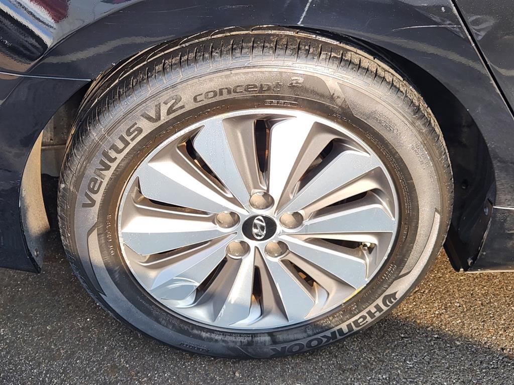 HYUNDAI Grandeur - Vista 5