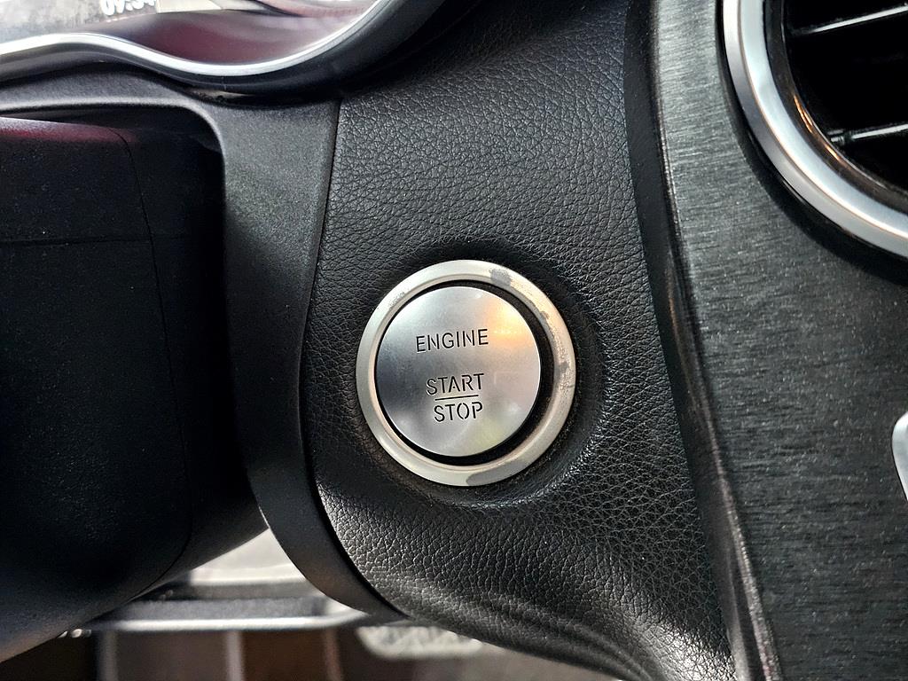 Mercedes Benz C Class 2018 Gris - Importación desde Corea - HF Imports Iquique - Foto 14