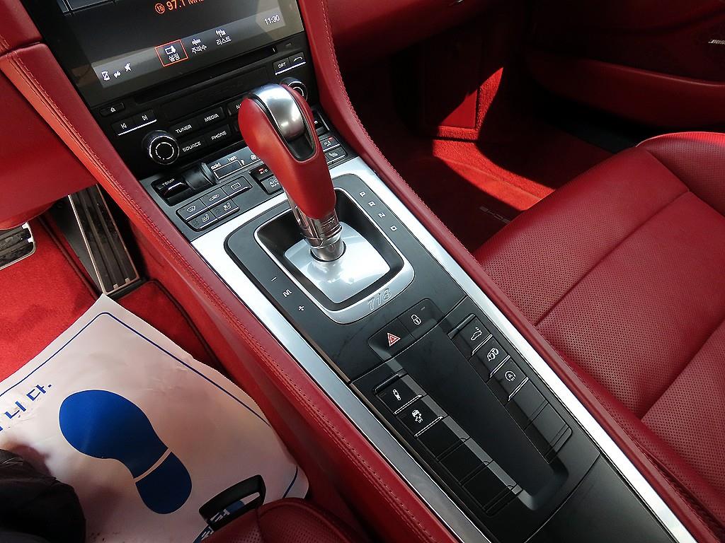 Porsche 718 - Vista 8