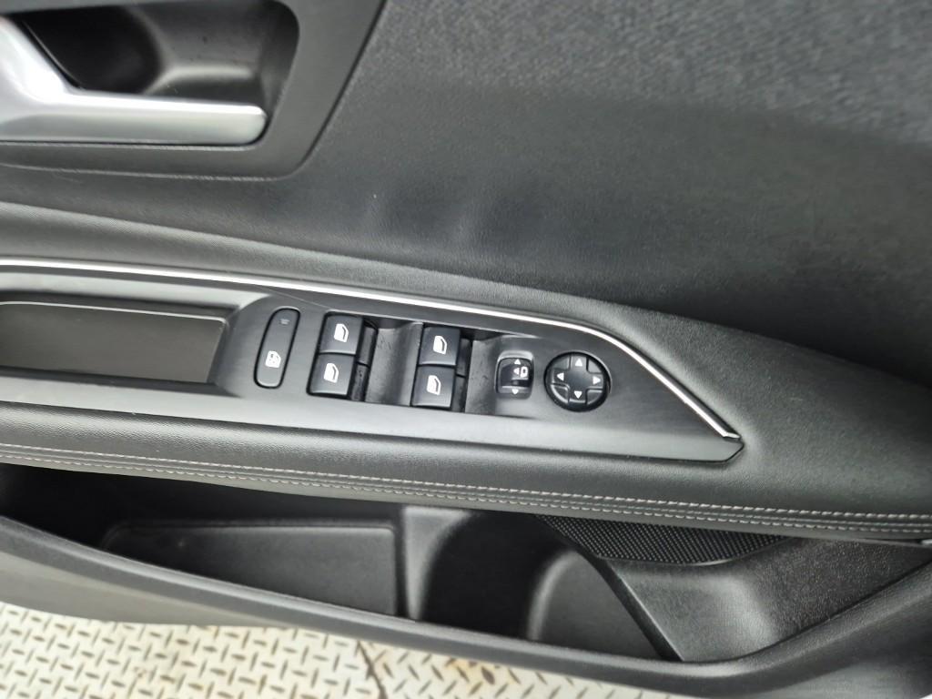 Peugeot 3008 2021 Blanco - Importación desde Corea - HF Imports Iquique - Foto 17