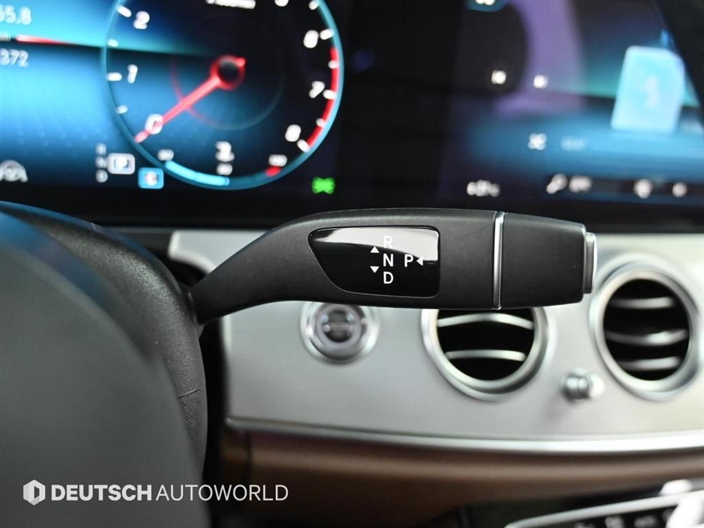 Mercedes Benz E class - Vista 9