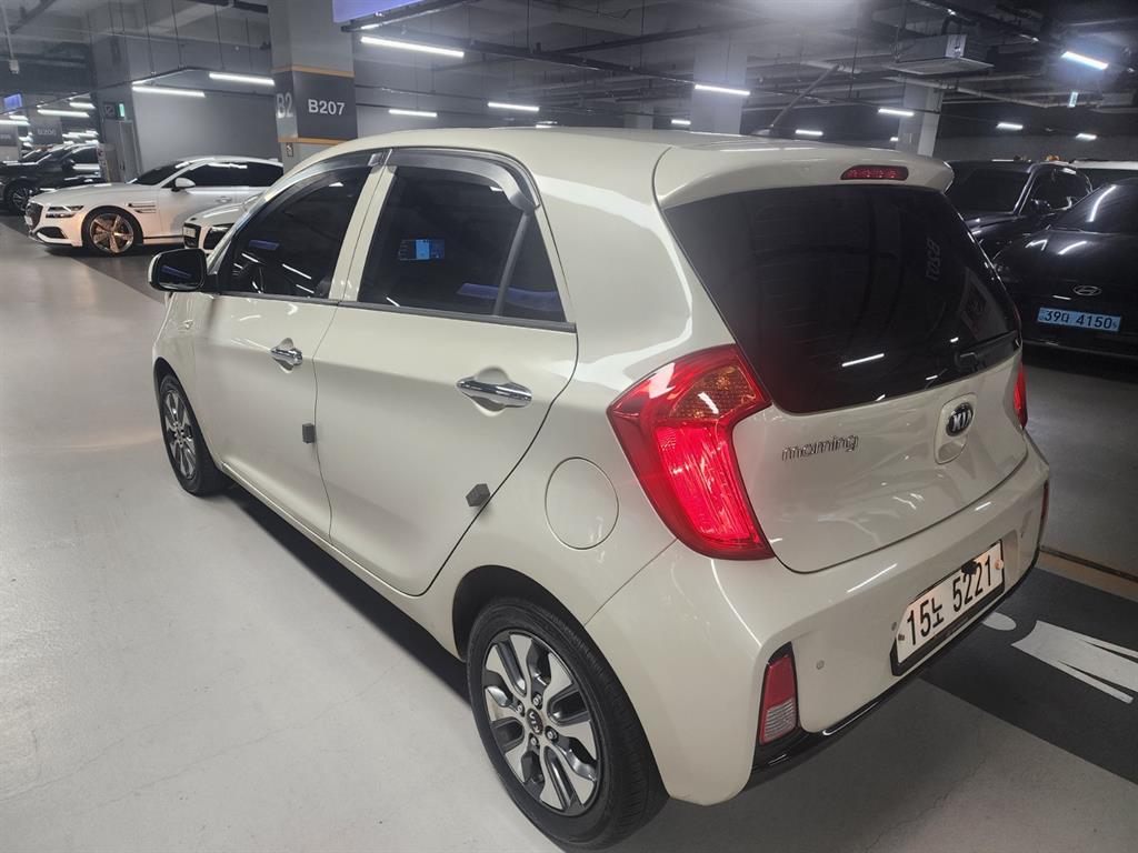 KIA Morning - Vista 4