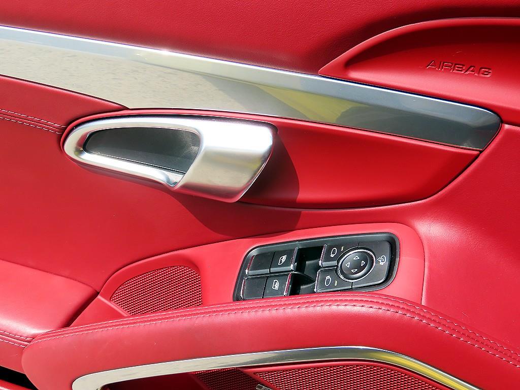 Porsche 718 - Vista 9