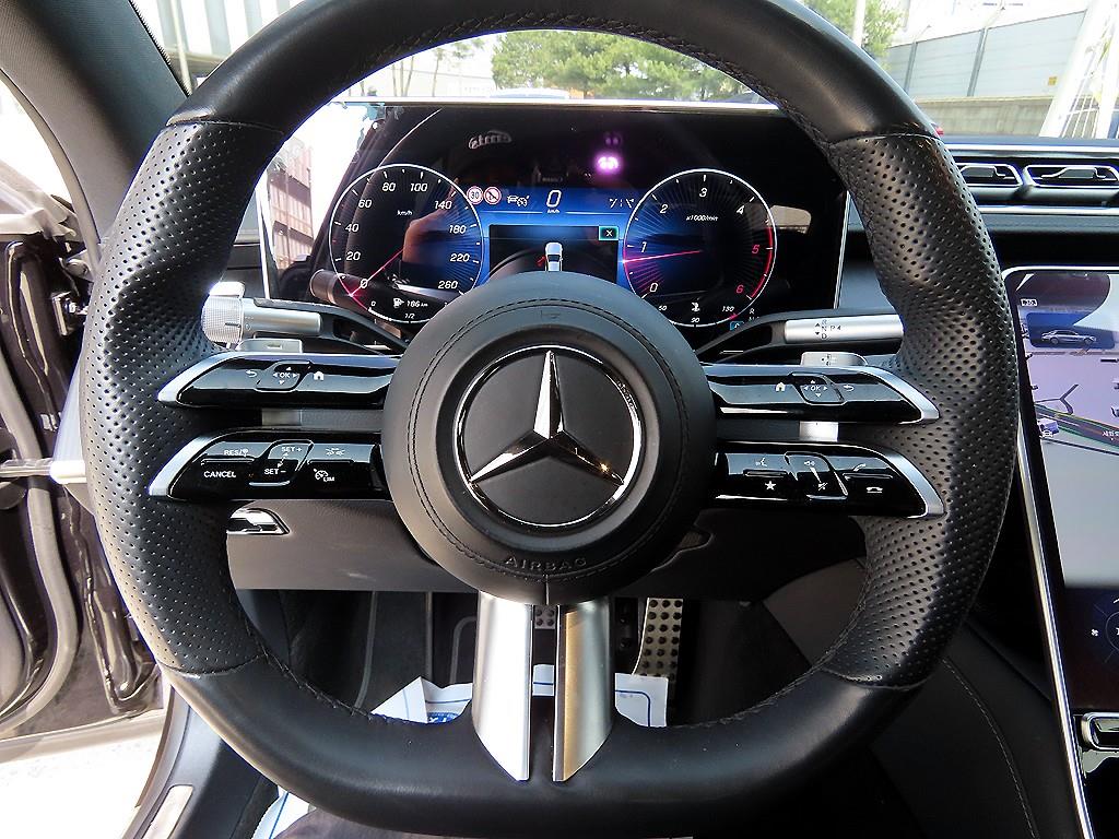 Mercedes Benz S Class - Vista 8