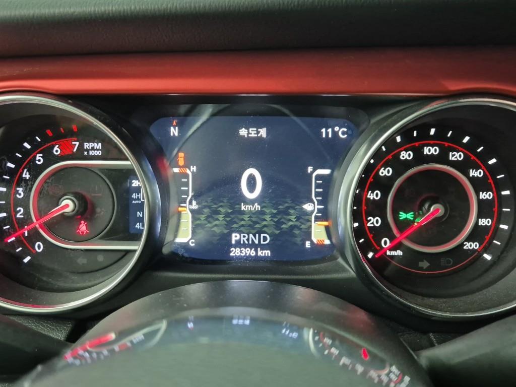 Jeep Wrangler - Vista 7