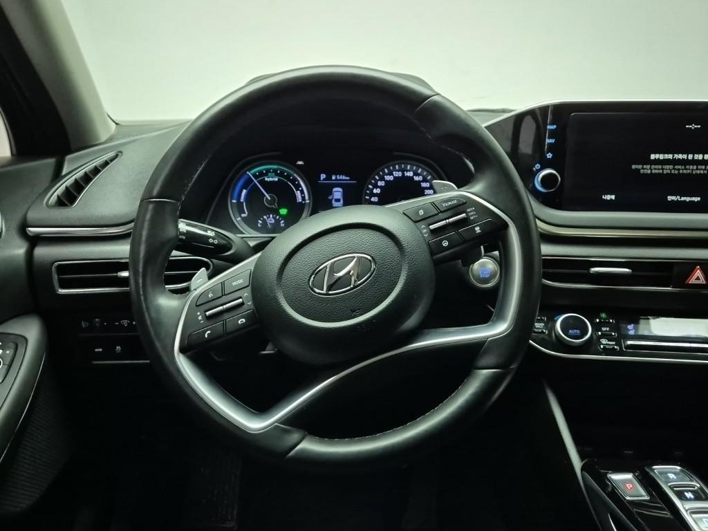 HYUNDAI Sonata - Vista 12