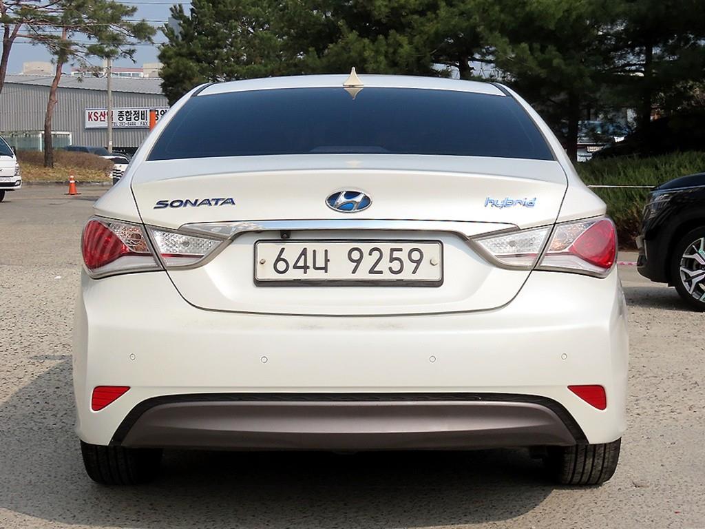 HYUNDAI Sonata - Vista 4