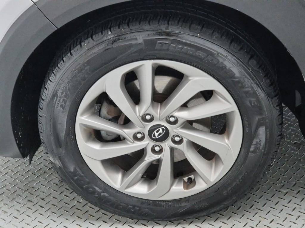 HYUNDAI Tucson - Vista 5