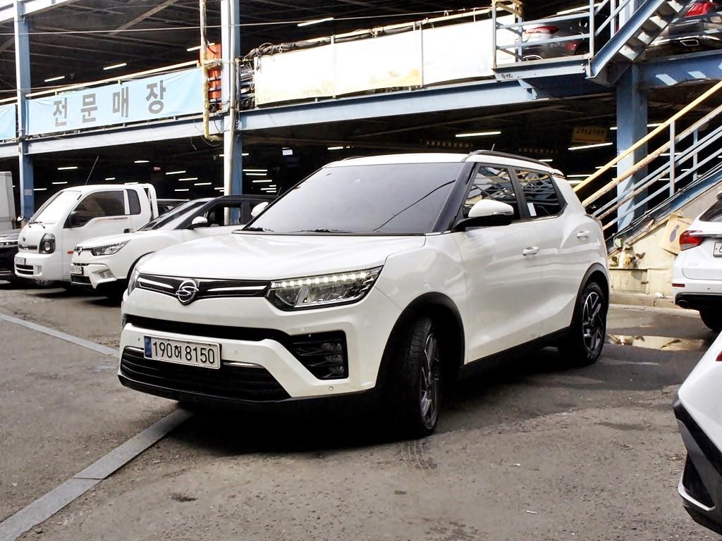 Ssangyong Tivoli - Vista 3