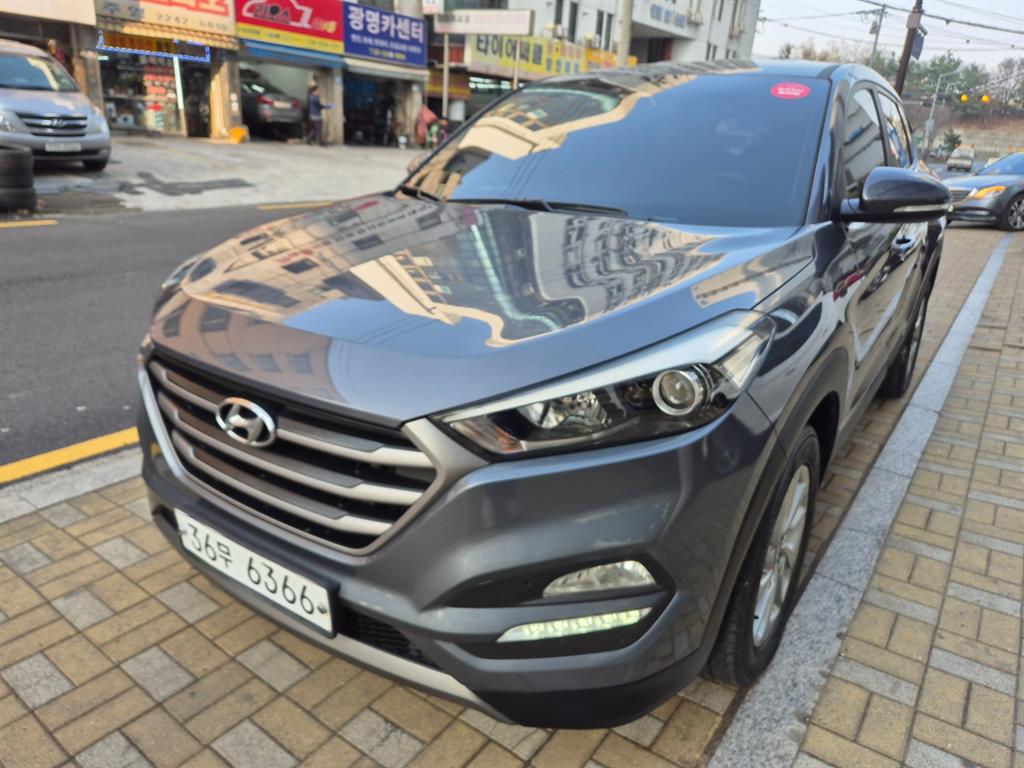 HYUNDAI Tucson - Vista 2