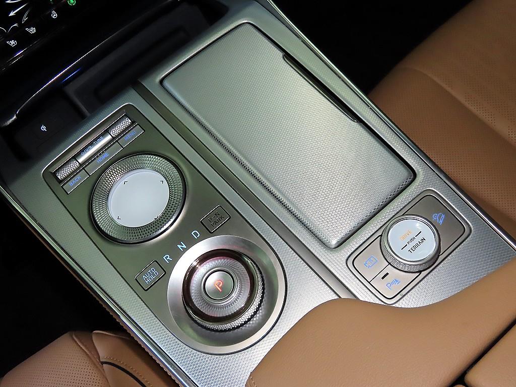 Genesis GV80 - Vista 12