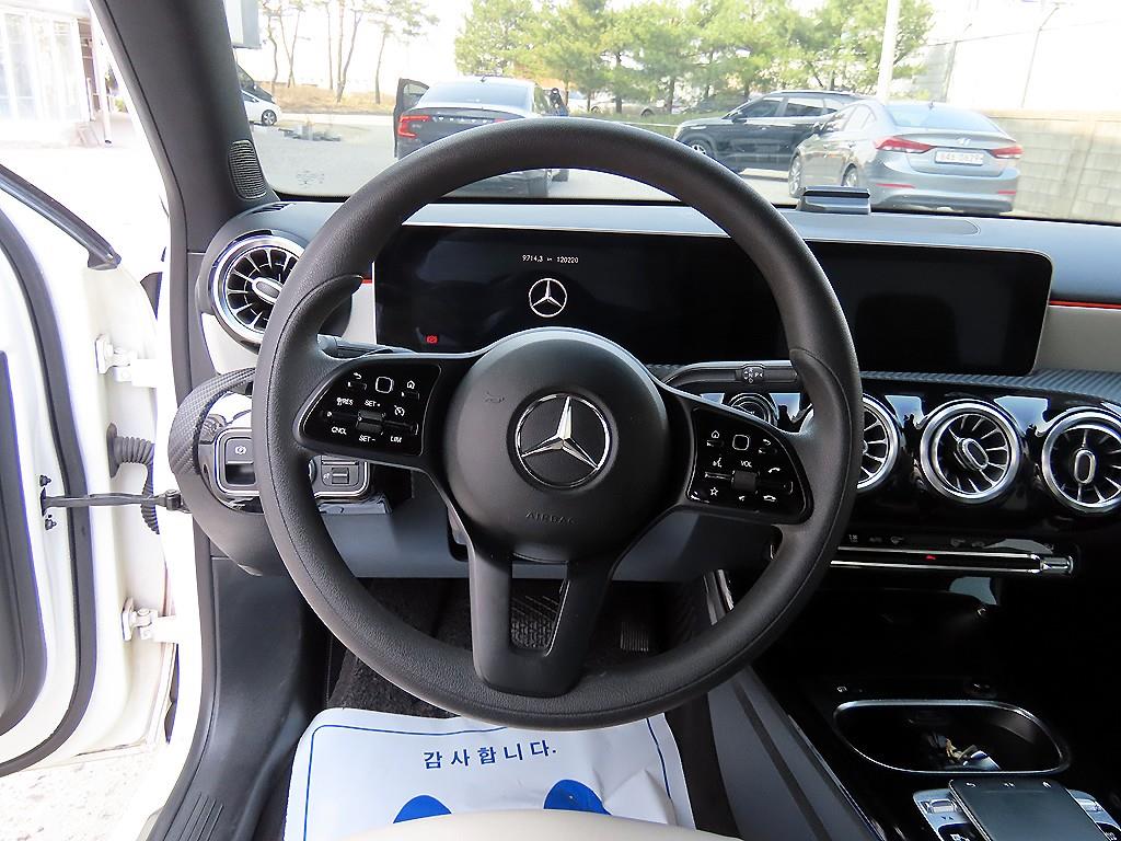 Mercedes Benz A Class - Vista 8