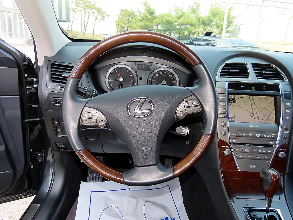 Lexus ES - Vista 8