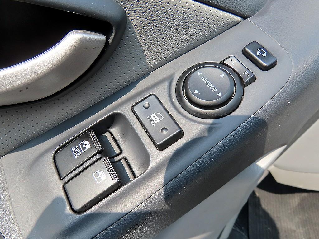 HYUNDAI Starex 2014 Plateado - Importación desde Corea - HF Imports Iquique - Foto 14