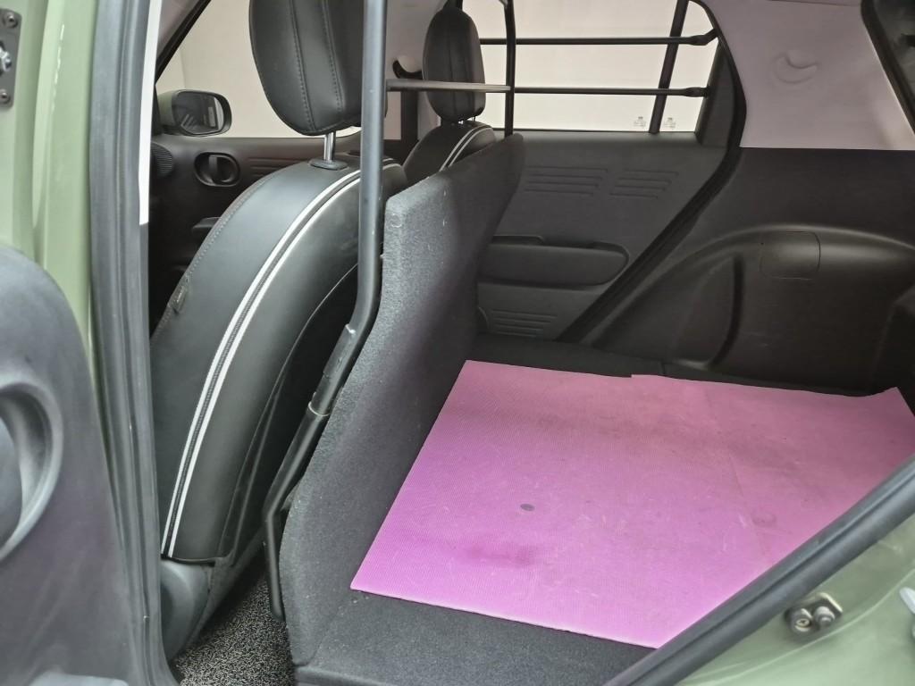 HYUNDAI Casper - Vista 12