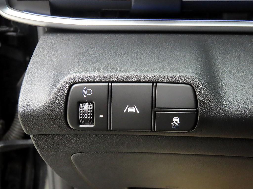 HYUNDAI Avante - Vista 12