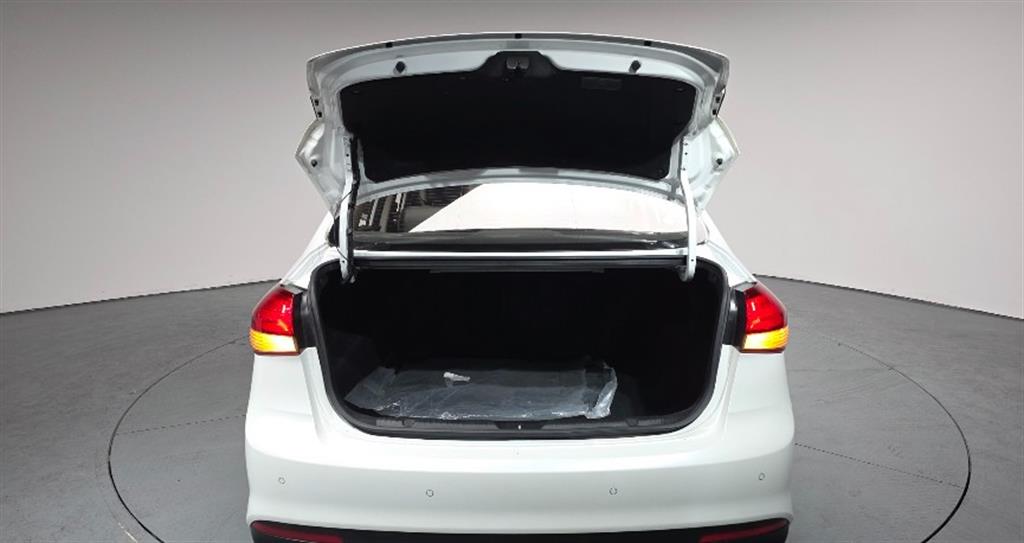 KIA K3 2016 Blanco - Importación desde Corea - HF Imports Iquique - Foto 20