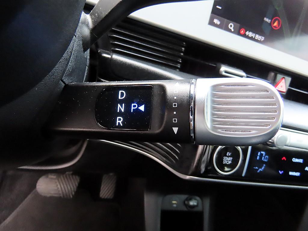 HYUNDAI Ioniq 5 - Vista 10