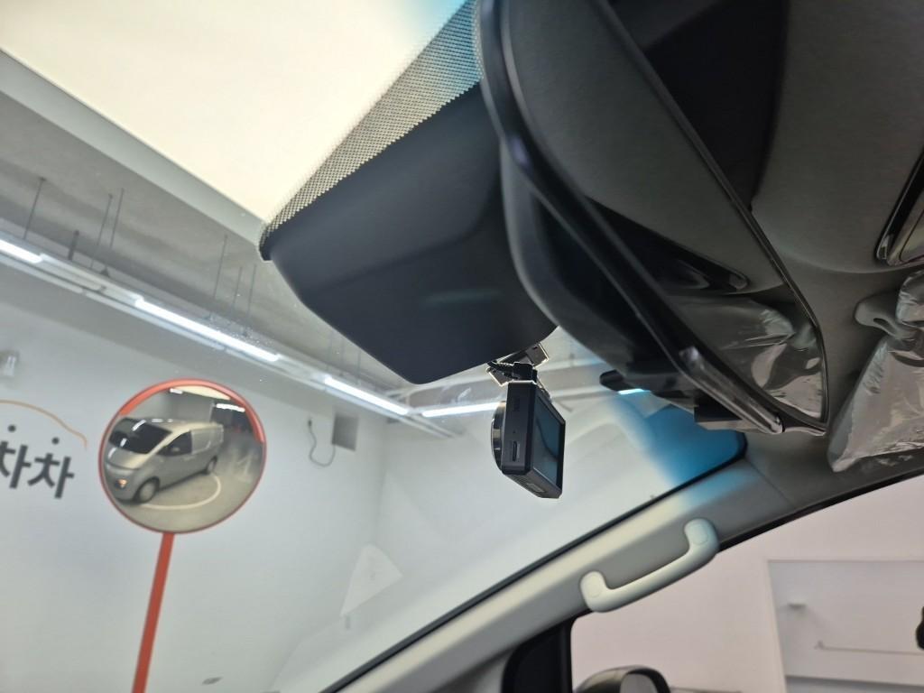 HYUNDAI Staria 2022 Plateado - Importación desde Corea - HF Imports Iquique - Foto 17