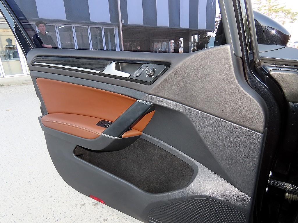 Volkswagen Golf - Vista 11